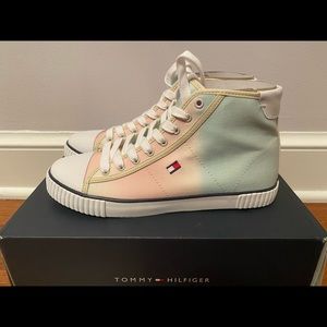 Tommy Hilfiger French Canvas Luxe High TopSneakers